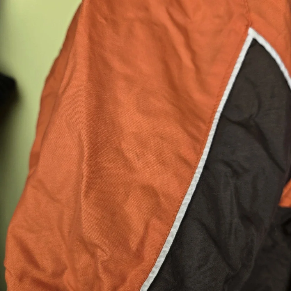 Vtg CLEVELAND BROWNS Gameday Logo Zip-Up Nylon Jacket size Large